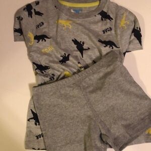 Boys short set(new)gray, size 5